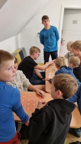 18